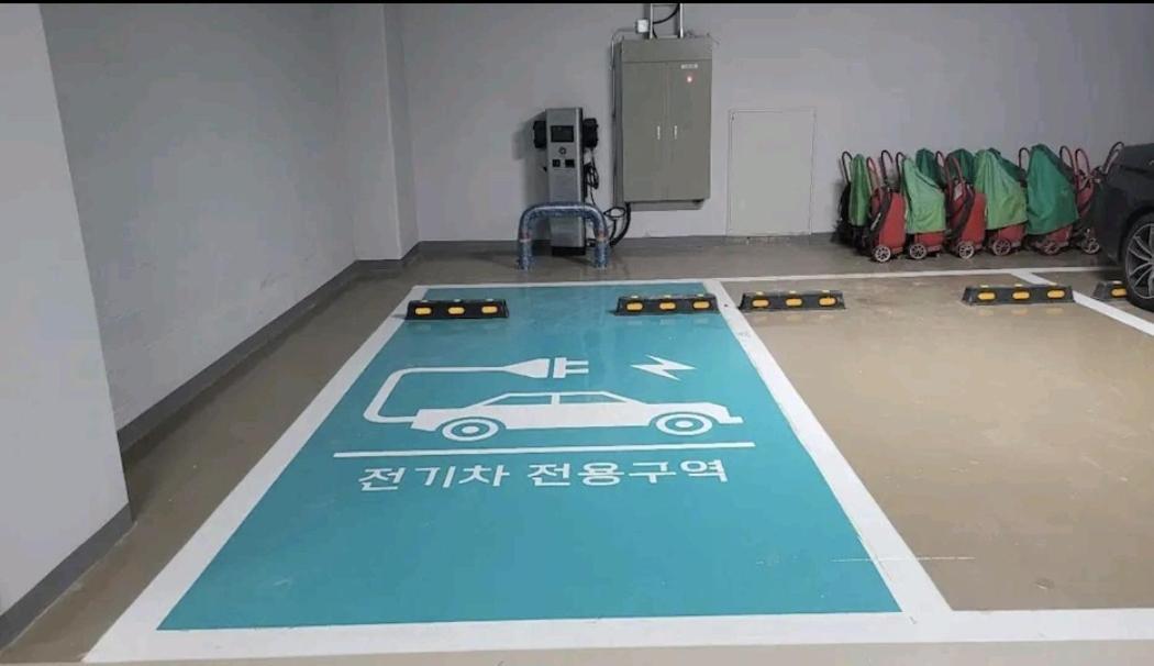 Aparthotel Lotte Castle Marina à Yeosu Extérieur photo
